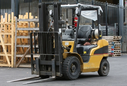 page-layanan-sewa-alat-berat-forklift
